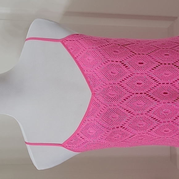 Lilly Pulitzer Size S Barbie Pink w/ Gold Metallic Threading Lace Mini Dress - Picture 2 of 13